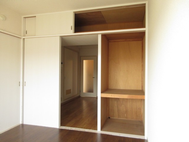 ハローハイツＢ0203号室 洋室２　※別号室の参考写真(現況優先・仕様違いの場合あり)