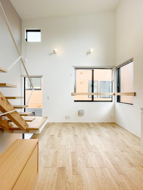 LUNA COURT AKABANEDAI2階 バルコニー