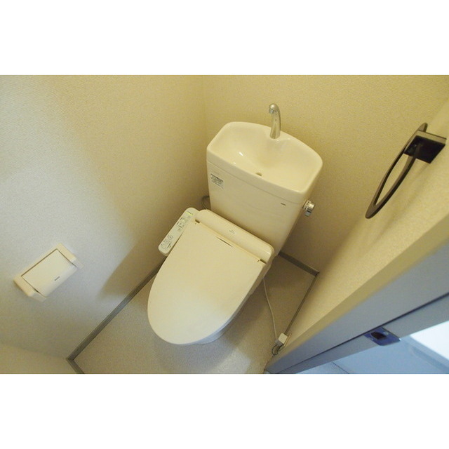 コモハウス南台2号館 温水洗浄便座♪