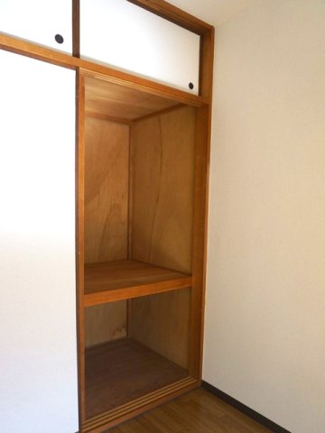 クレール二俣川0105号室 洋室１ 収納　※別号室の参考写真(現況優先・仕様違いの場合あり)