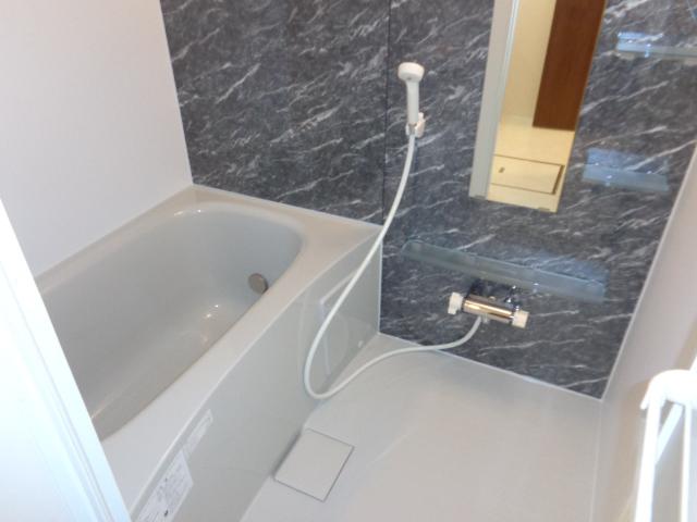 グランドゥール・メイ00102号室 バス