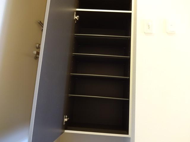 クラン　カナイⅡ 下駄箱