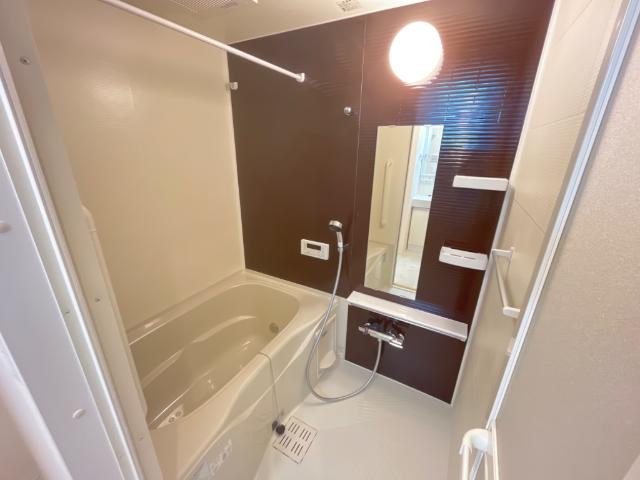 アルヴェージュ（ＡＬＶＡＧＥ） バス