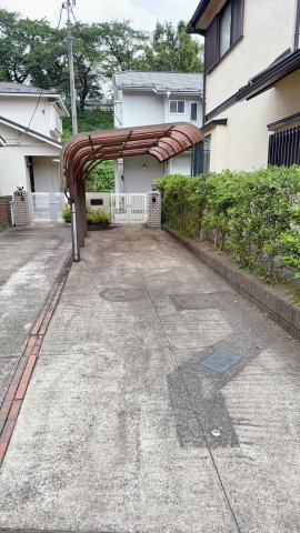 千葉市中央区 花輪町 2階建 ５ＤＫ 駐車場