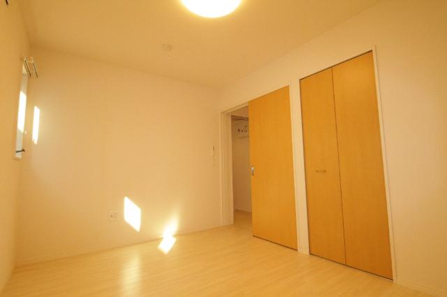メゾン　デ　ファミーユＹⅡ201号室 洋室②