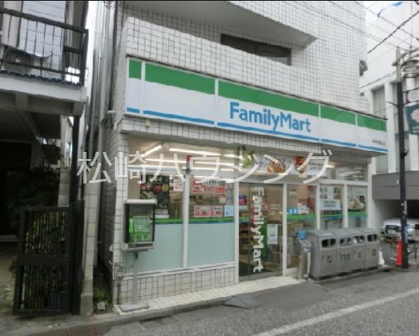 Silky Haitsu3階 ファミリーマート中野南台店