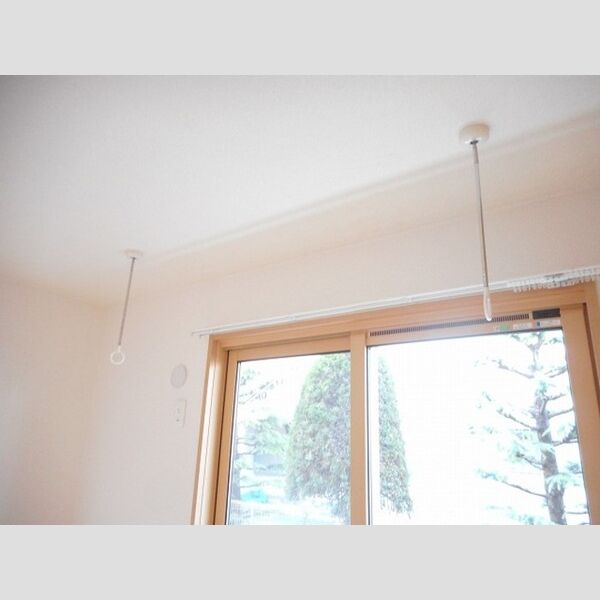 フォレストパル102号室 室内物干し