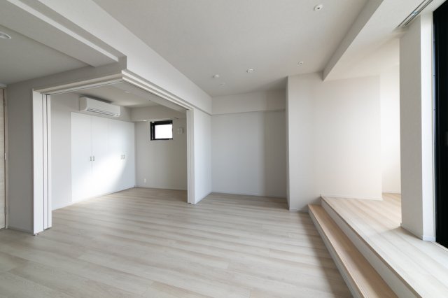 プラウドフラット西早稲田1007号室 リビング