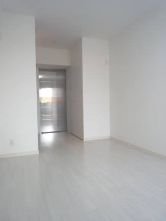 ブランノワール早稲田401号室 リビング