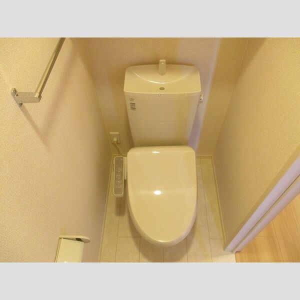 D-ROOM East 温水洗浄暖房便座