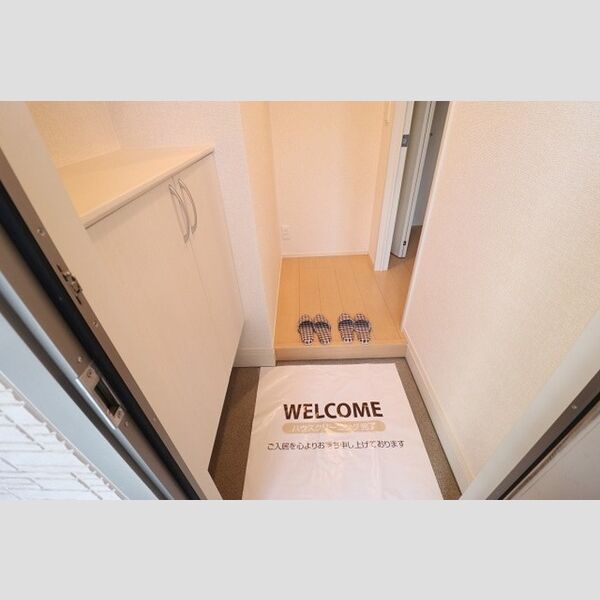 ヴィアノ　Ⅲ棟 玄関　シューズボックスあり