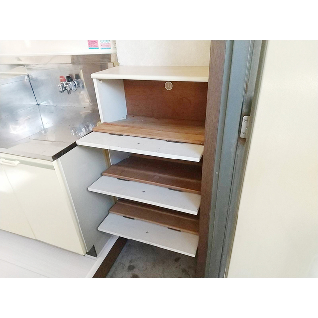 キャプテンズパレス101号室 内観