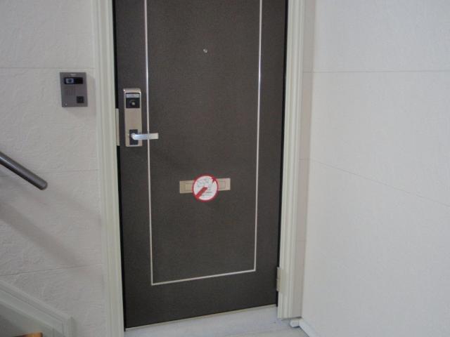 メゾン・ド・ソレイユ 玄関