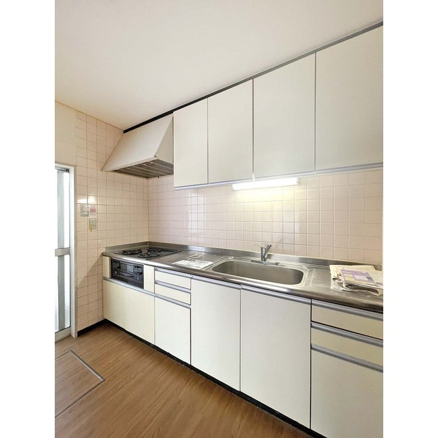 岡田邸B107号室 3口ガスコンログリル付き