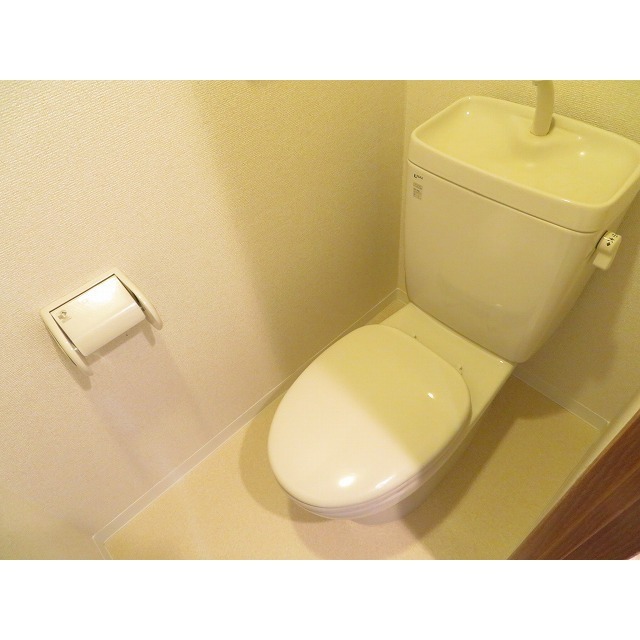 リリエンベルグ弐番館 トイレ全体写真