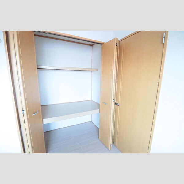 タウンコート　A 物入