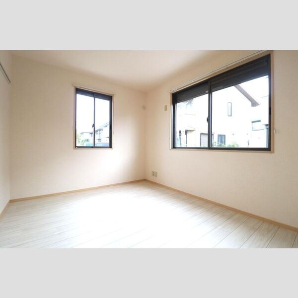 エクレーレ　B101号室 同建物別部屋の参考画像