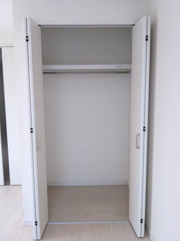 ディアコート南行徳302号室 収納