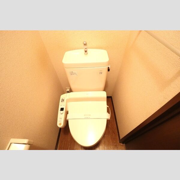 レオン　B101号室 温水洗浄暖房便座