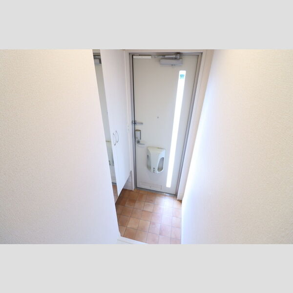 K・ユートピア　B202号室 玄関