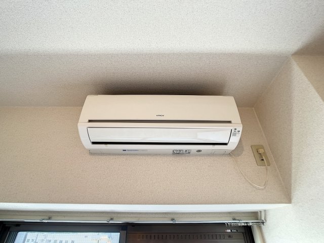 メゾンカルム横浜4階 エアコン