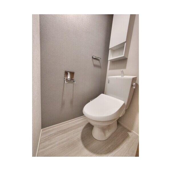 クレール明大前203号室 トイレ