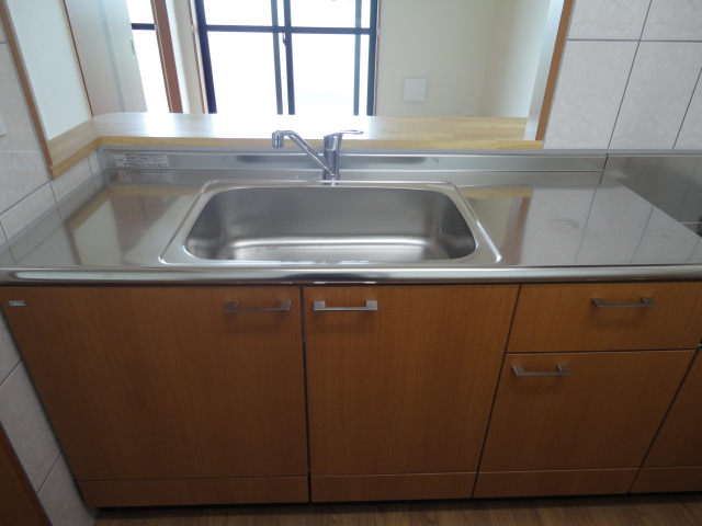 カーサ・デ・成田Ａ キッチン