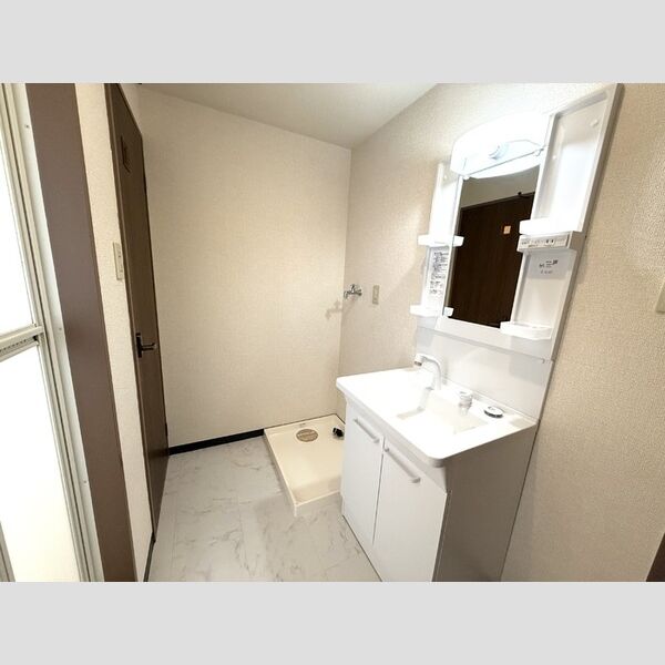 サンルミエール305号室 洗面所