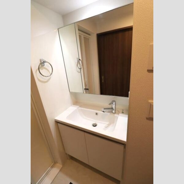 グラナーデ興宮町 洗髪洗面化粧台