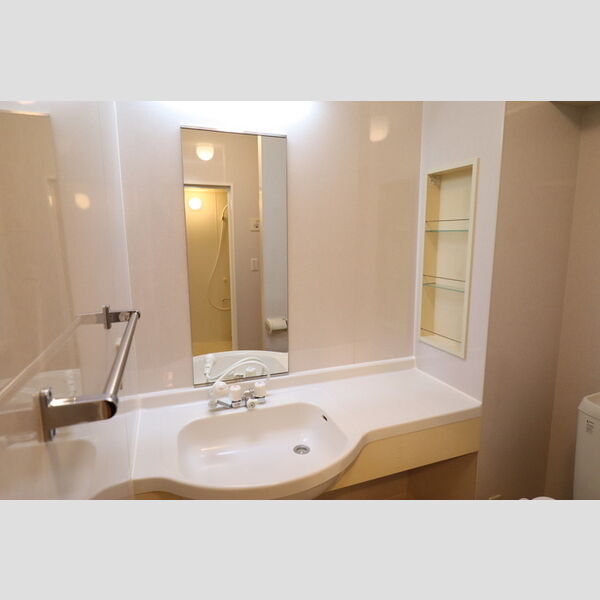 ヴェルドミールⅡ・Ⅲ　Ⅲ 洗髪洗面化粧台