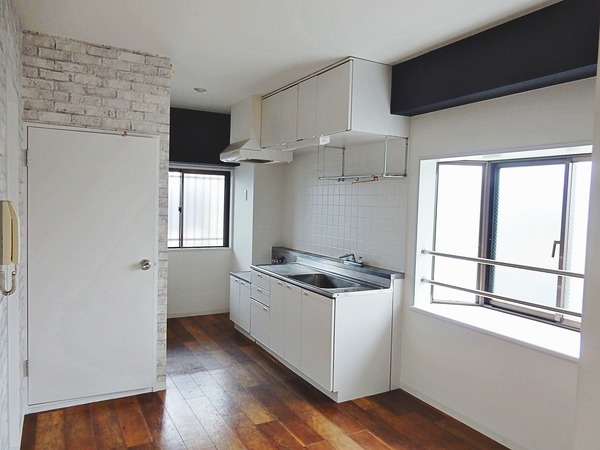 ピュアハイツ長洲301号室 キッチン