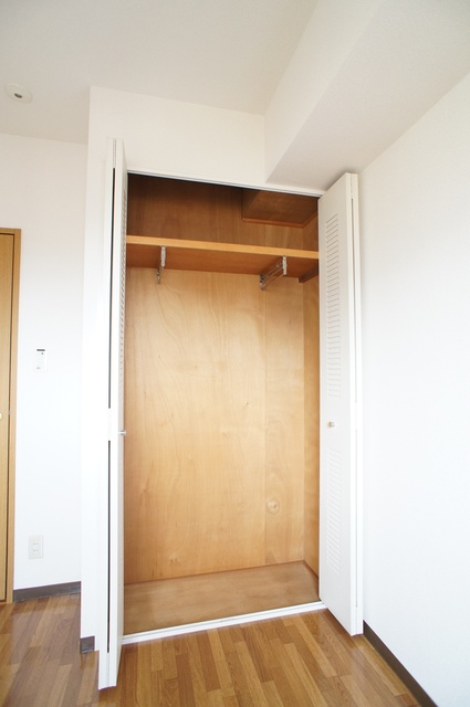 グランドゥール八千代 小物を収納するのに便利です