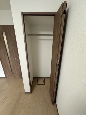 メゾン・ド・ショコラ102号室 収納