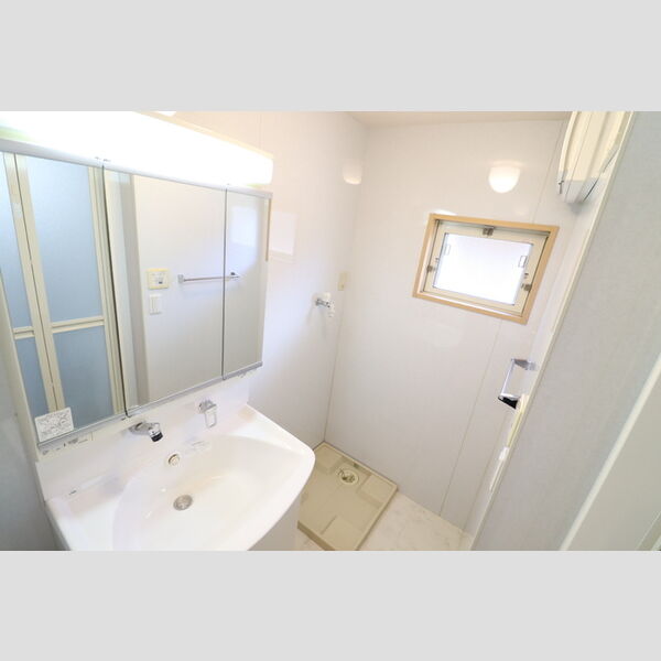 リヴェールメゾン・櫻　弐番館201号室 洗髪洗面化粧台