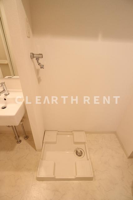 コンシェリア・デュー池袋9階 洗濯機置場