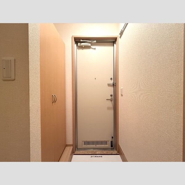 プリモ西白井　D棟101号室 玄関