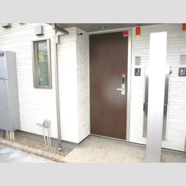 1007-KURA1号棟 玄関