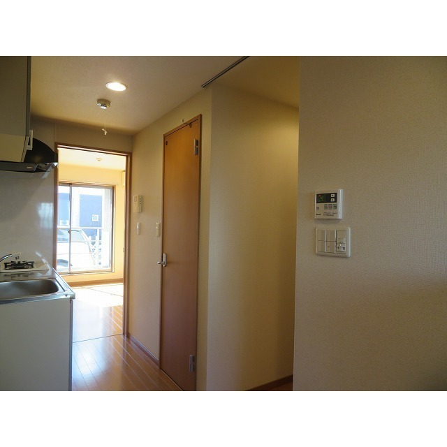 ハイツ中川0101号室 洋室