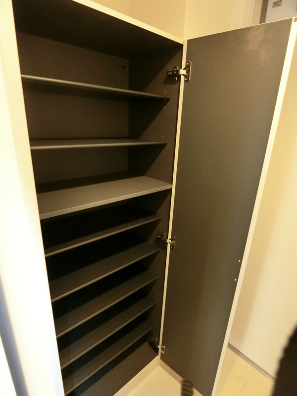 リブリ・ルアージュ学園東2階 玄関