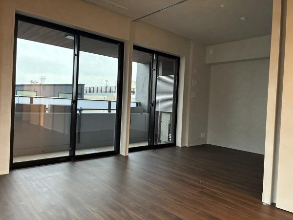 プレミスト代々木大山 リビング