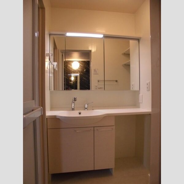 プリムヴェール　十八番館 パウダールーム