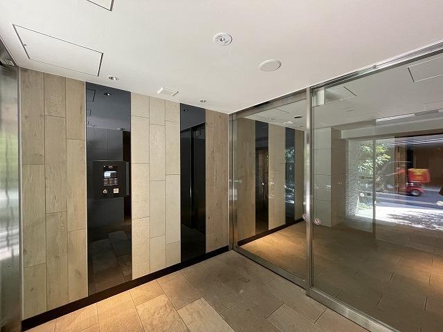 江戸川橋ステーションレジデンス8階 エントランス