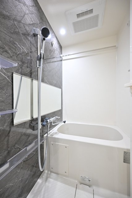 ＧＲＡＮＳＩＴＥ　ＮＡＫＡＭＥＧＵＲＯ9階 お風呂