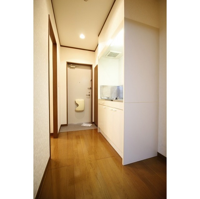 アンプルール フェール 本川越102号室 内観