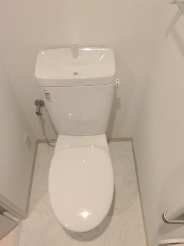 フェリーチェ国立6階 トイレ