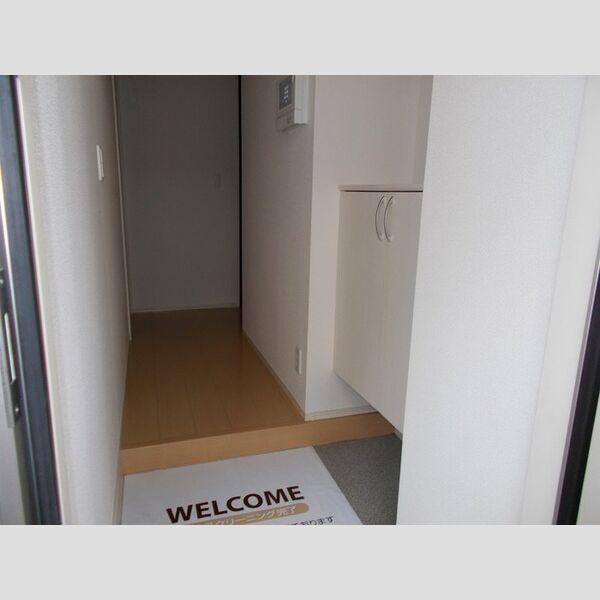 ラマージュⅡ106号室 玄関