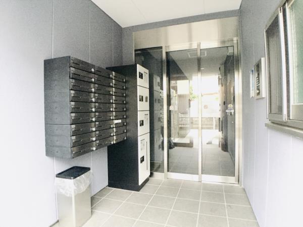 エルスタンザ北綾瀬ＤＥＵＸ1階 エントランス