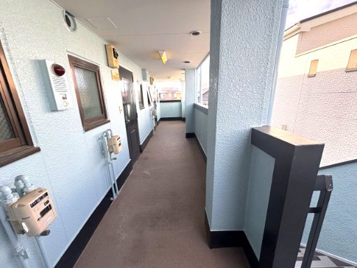 領家レジデンス201号室 ロビー