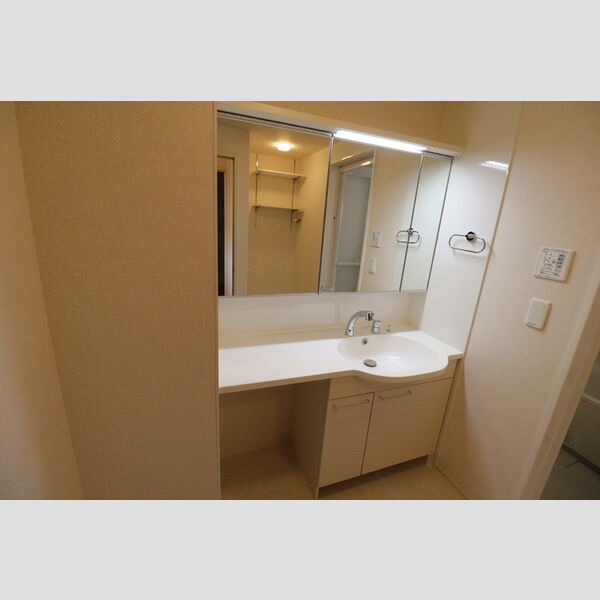 サンクオ　リヴィエール 独立洗面台