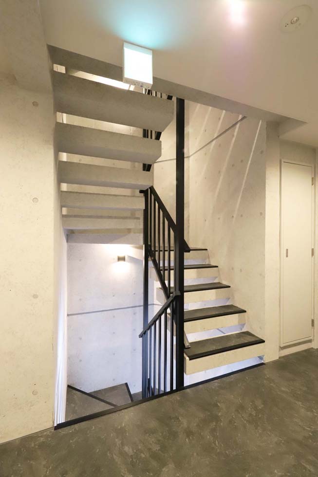 MIND　KUGAYAMA4階 外観